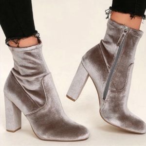 Lulu’s Steve Madden Edit Gray Velvet High Heel Mid-Calf Boots